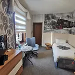בית הארחה Altstadt Orchidee 3*