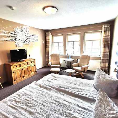 Altstadt Orchidee 4*